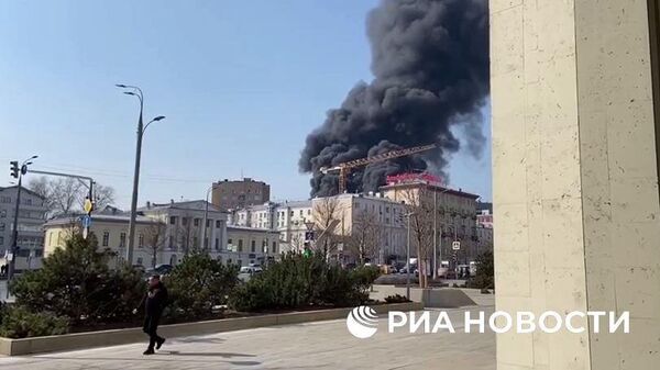 Пожар в комплексе Роза Росса в Москве