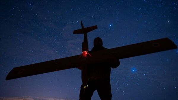Боевик ВСУ запускает беспилотник