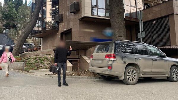 Исполнявшему обязанности гендиректора ялтинской похоронной компании предъявлено обвинение в присвоении 2 млн рублей