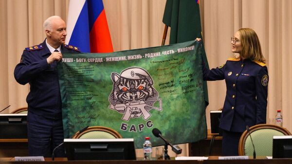 126-ая бригада береговой обороны ЧФ передала свое знамя главе СК РФ Александру Бастрыкину