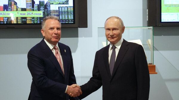 Президент Владимир Путин встретился со спецпосланником президента США Стивеном Уиткоффом