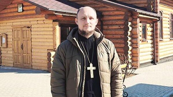 Отец Михаил