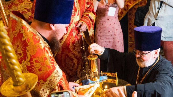 Благодатный огонь в Симферополе Благодатный огонь в Симферополе