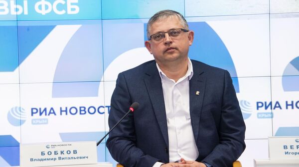 Председатель Комитета Государственного Совета Республики Крым по патриотическому воспитанию и молодежной политике Владимир Бобков Председатель Комитета Государственного Совета Республики Крым по патриотическому воспитанию и молодежной политике Владимир Бобков