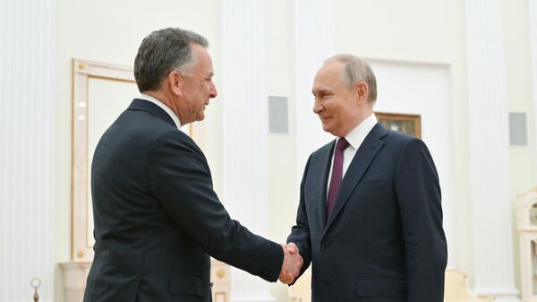 Президент Владимир Путин встретился со спецпосланником президента США Стивеном Уиткоффом