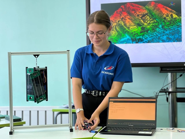 16-летняя ростовская школьница Маша Андреева 16-летняя ростовская школьница Маша Андреева