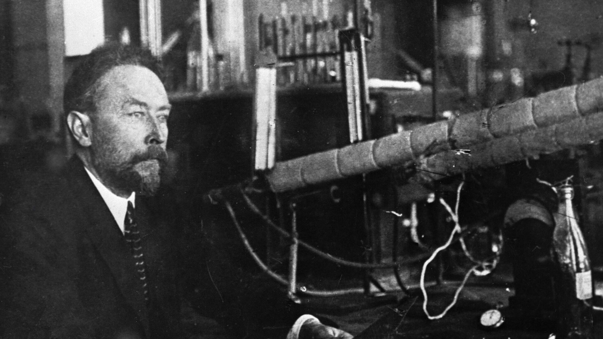 Академик Сергей Лебедев, основоположник помышленного способа получения искусственного каучука. Академик Сергей Лебедев, основоположник помышленного способа получения искусственного каучука. - РИА Новости, 1920, 02.05.2025