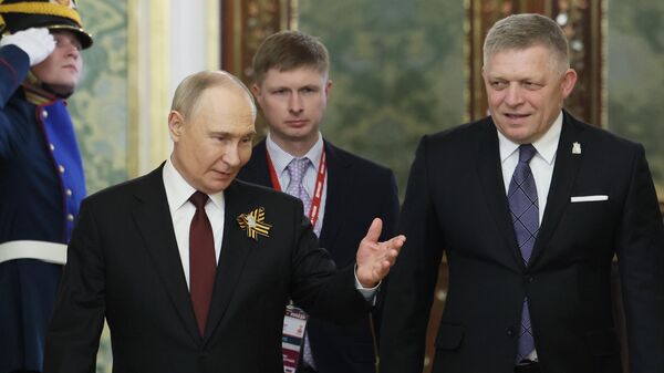 Президент РФ Владимир Путин и председатель правительства Словакии Роберт Фицо