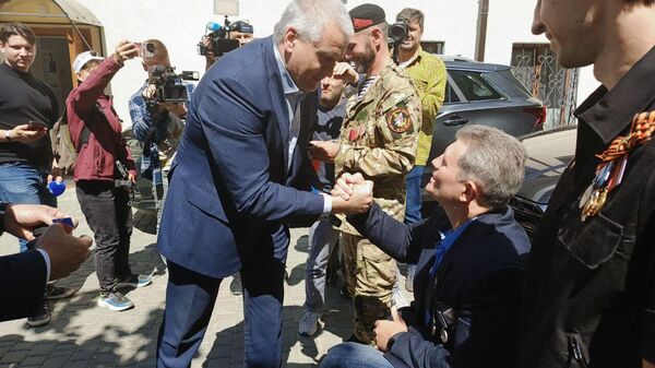 В Крыму три бойца СВО с ампутацией ног получили автомобили от фонда Защитники Отечества В Крыму три бойца СВО с ампутацией ног получили автомобили от фонда Защитники Отечества