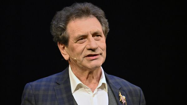 Актер Евгений Князев