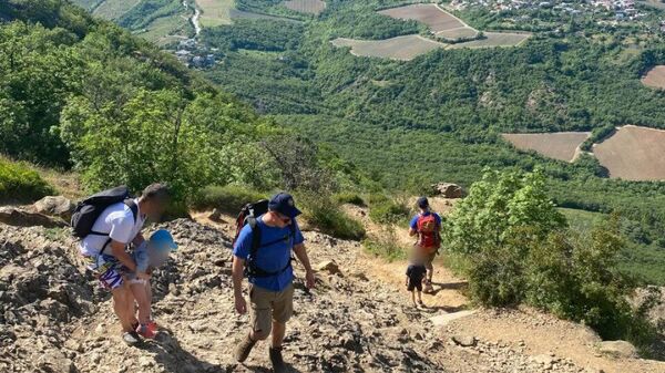 Туриста с детьми эвакуировали с горы Аю-Даг в Крыму