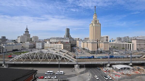Через Курский вокзал проследовала Таврия №177/178 сообщением Санкт-Петербург – Симферополь (через Москву)