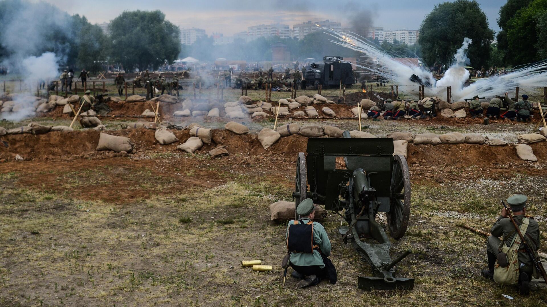 Фестиваль Времена и эпохи 1914/2014 - РИА Новости, 1920, 04.06.2025