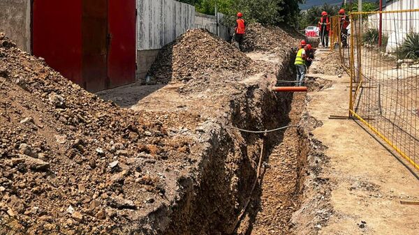 В селе под Алуштой до декабря протянут почти шесть километров новой канализационной сети