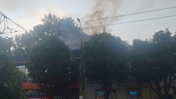 Пожар в центре Симферополя Пожар в центре Симферополя