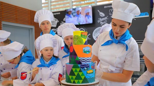 Праздничный торт к юбилею Артека Праздничный торт к юбилею Артека