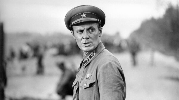 Юрий Соломин