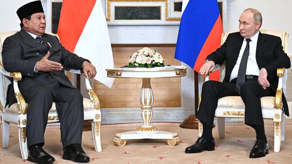 Президент Владимир Путин встретился с президентом Индонезии Прабово Субианто