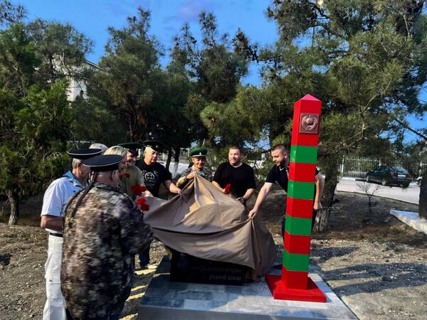 В Крыму отдали дань уважения павшим на войне в День памяти и скорби В Крыму отдали дань уважения павшим на войне в День памяти и скорби