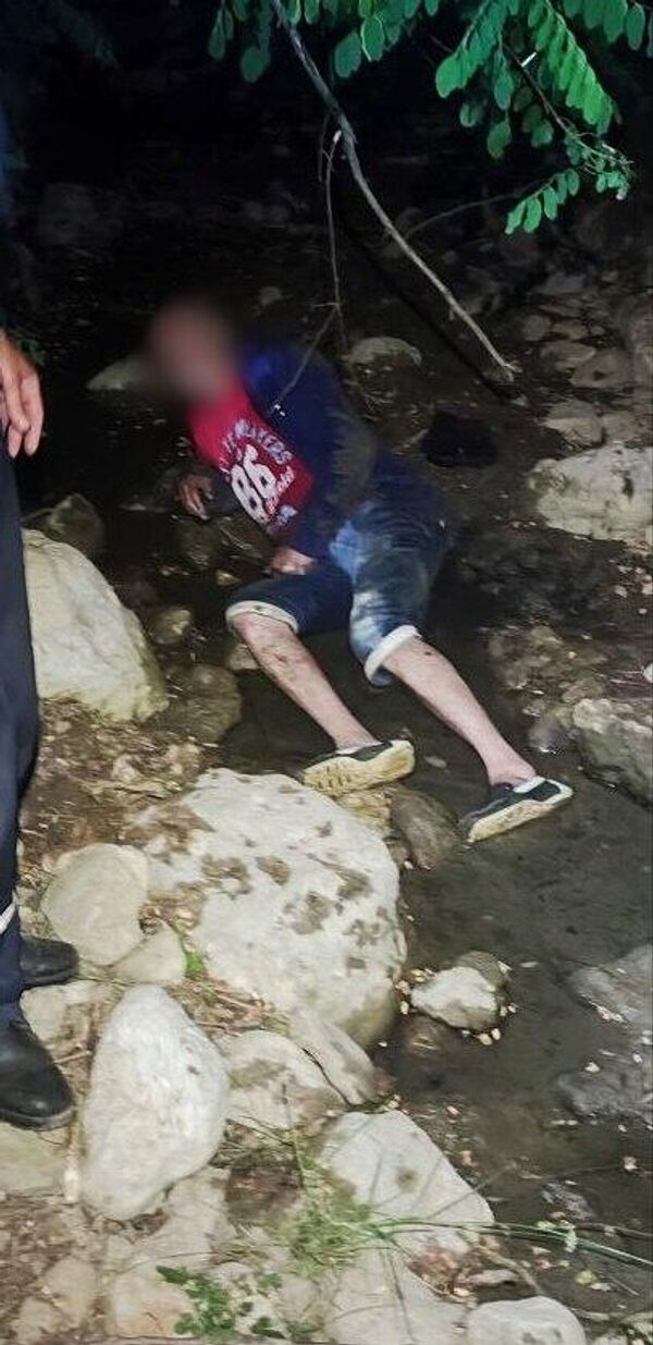 В с. Новополье в русло реки Суаткан упал мужчина. В с. Новополье в русло реки Суаткан упал мужчина.