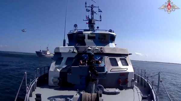 ВМФ России проводит учения в Балтийском море