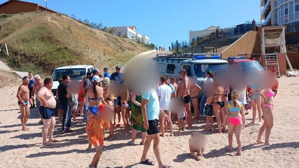 В Крыму двоих взрослых и четверых детей унесло в море на сапбордах