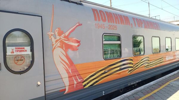 Уникальный вагон-подлодка отправился из Севастополя в Санкт-Петербург Уникальный вагон-подлодка отправился из Севастополя в Санкт-Петербург