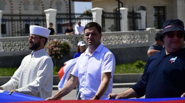 Дни крымско-татарской культуры: в Симферополе финишировал автопробег Дни крымско-татарской культуры: в Симферополе финишировал автопробег