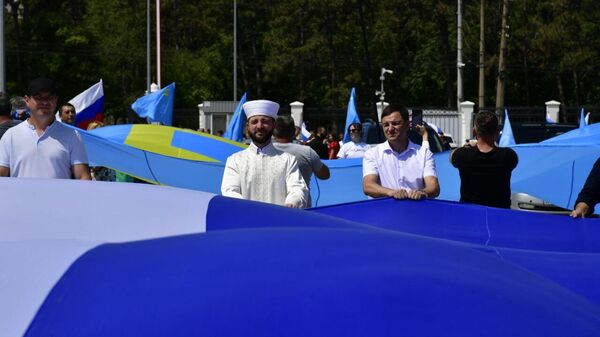 Дни крымско-татарской культуры: в Симферополе финишировал автопробег Дни крымско-татарской культуры: в Симферополе финишировал автопробег