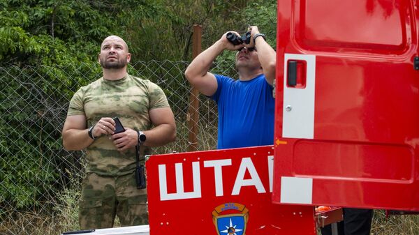 Тушение пожара на горе Кастель под Алуштой Тушение пожара на горе Кастель под Алуштой