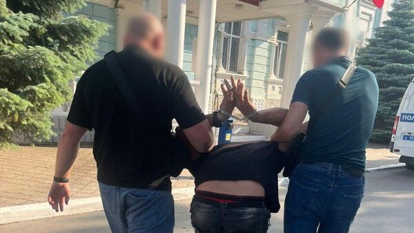 В Крыму рецидивист избил и бросил на улице девушку во время свидания