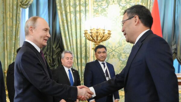 Встреча президента РФ Владимира Путин и президента Киргизии Садыра Жапарова