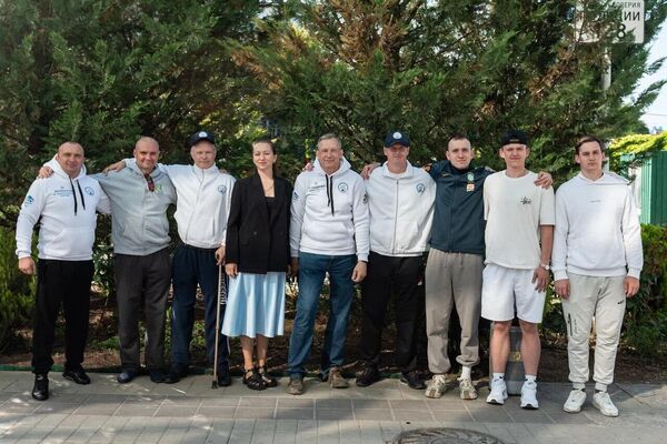 Хоккейная команда Южные грифоны-следж для спортсменов с ампутацией Хоккейная команда Южные грифоны-следж для спортсменов с ампутацией