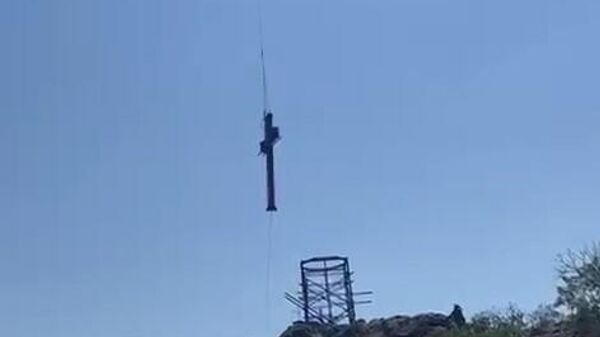 В Крыму на скале Ифигения установили новый Поклонный Крест