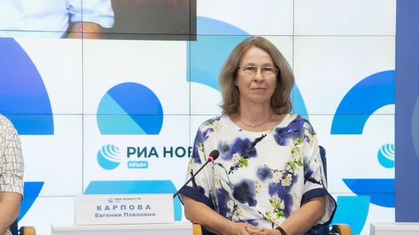 Старший научный сотрудник отдела ихтиологии Федерального исследовательского центра Институт биологии южных морей имени А.О. Ковалевского РАН, кандидат биологических наук Евгения Карпова Старший научный сотрудник отдела ихтиологии Федерального исследовательского центра Институт биологии южных морей имени А.О. Ковалевского РАН, кандидат биологических наук Евгения Карпова