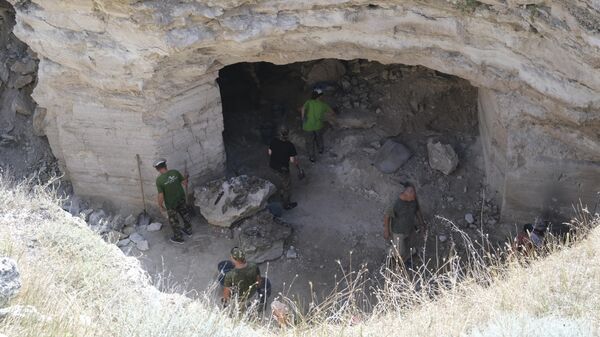 Поисковые работы в Аджимушкайских каменоломнях