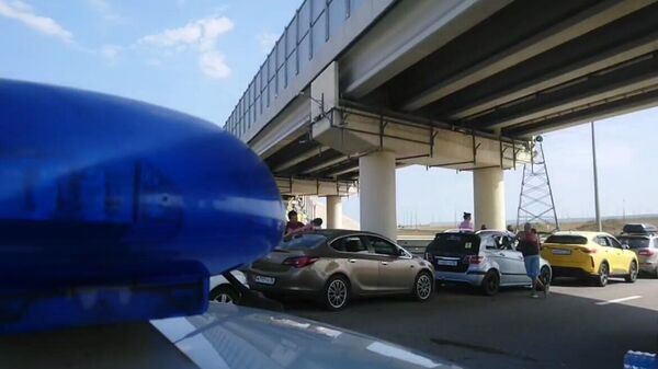 Очереди на Крымском мосту