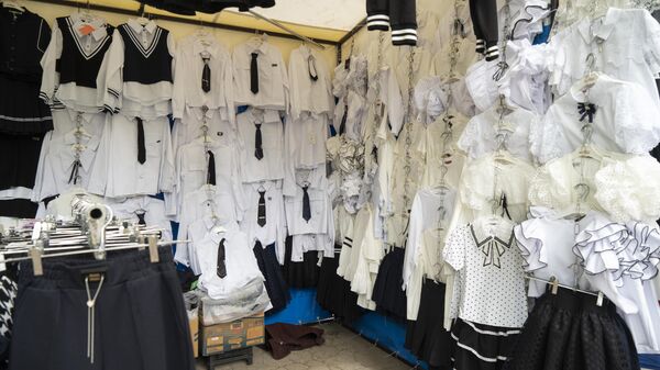 Школьная ярмарка в Симферополе