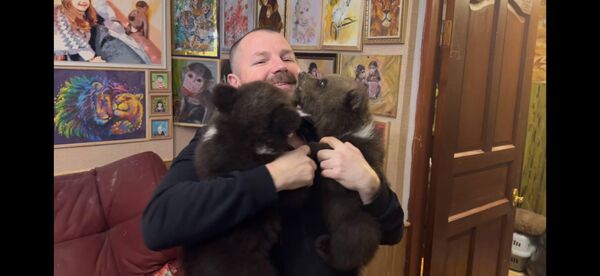 Василий Писковой и его братья-пациенты