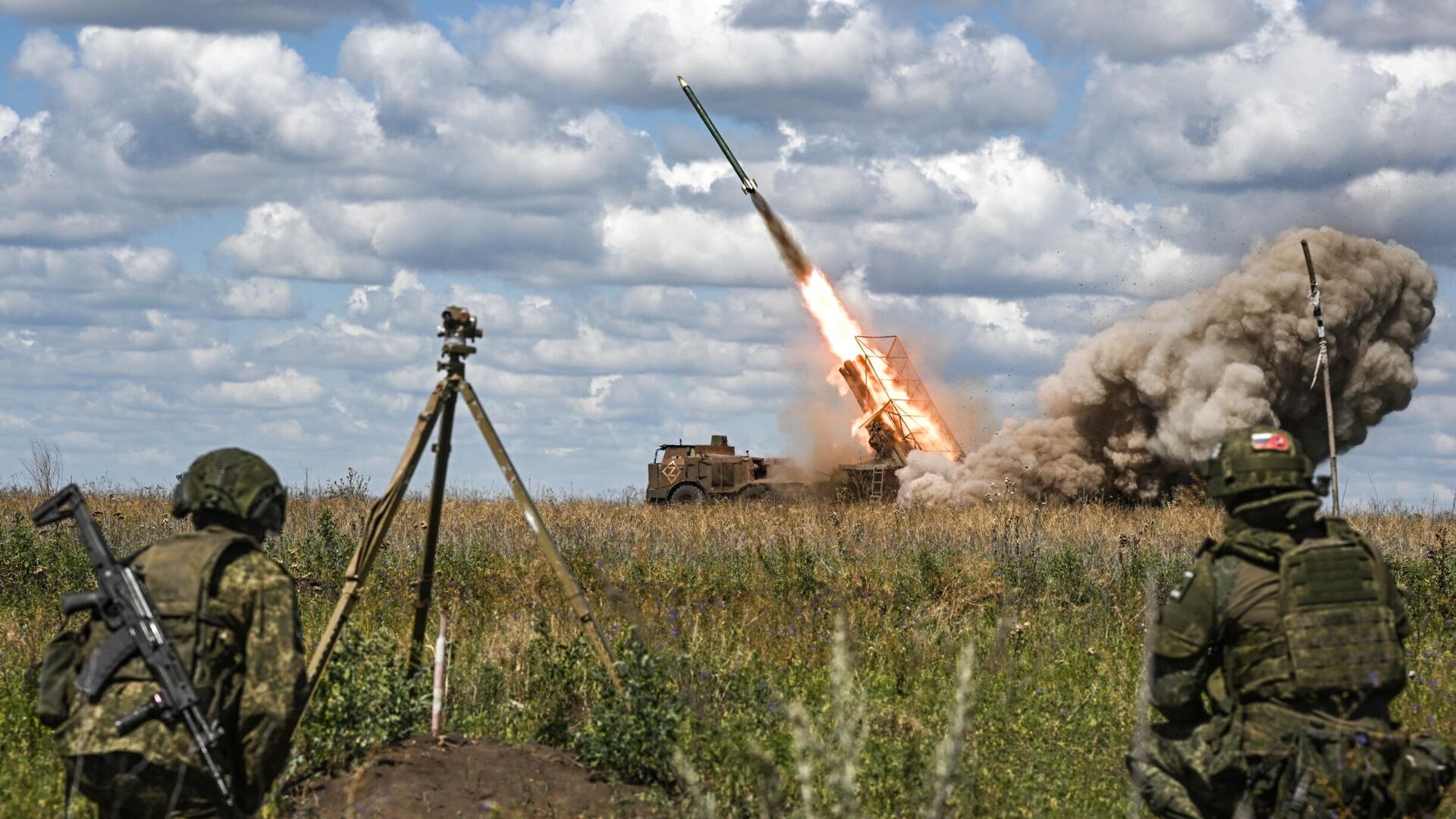 288-я гвардейская артиллерийская бригада группировки войск Запад - РИА Новости, 1920, 21.09.2025