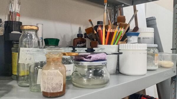 Реставраторы Российской галереи искусств в Севастополе