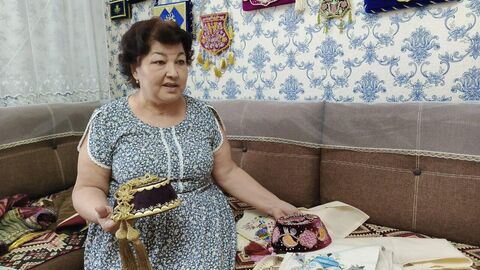 Крымско-татарская золотошвейка Зоре Зиядинова Крымско-татарская золотошвейка Зоре Зиядинова