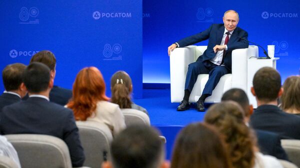 Рабочая поездка президента Владимира Путина в Приволжский федеральный округ