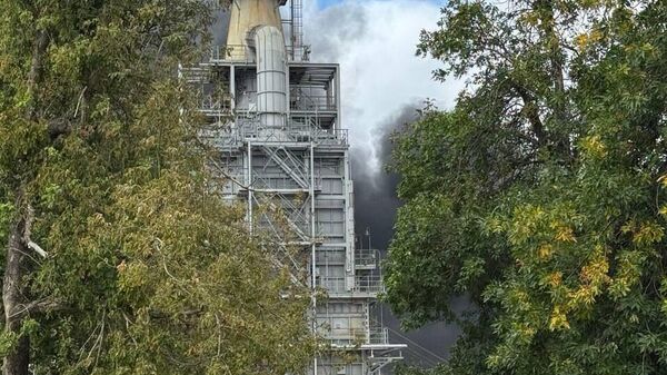 Пожар на Новошахтинском заводе нефтепродуктов