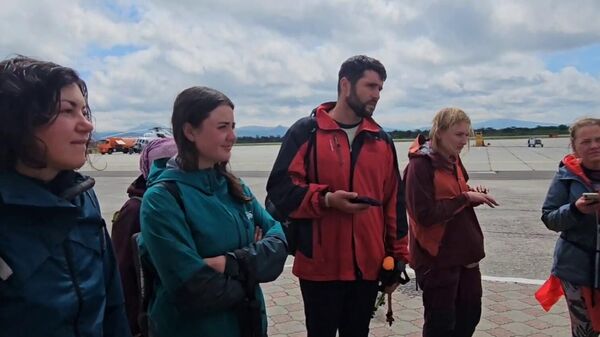 Пропавших на Курилах туристов нашли живыми