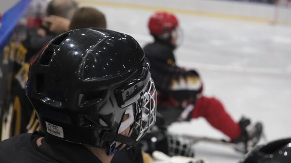 Керчь. Школа зимних видов спорта Наследие Ильи Авербуха. Соревнования по следж-хоккею