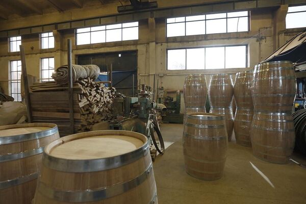 Единственная в РФ бондарня-лаборатория