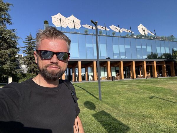 Эдуард Астапов