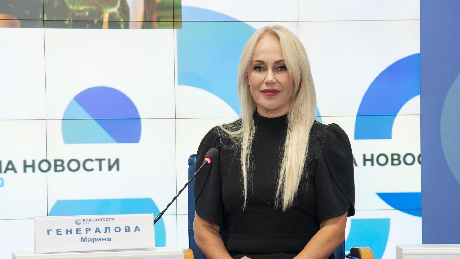 Дизайнер и модельер, руководитель студии текстильного дизайна г. Ялта Марина Генералова - РИА Новости, 1920, 06.09.2025