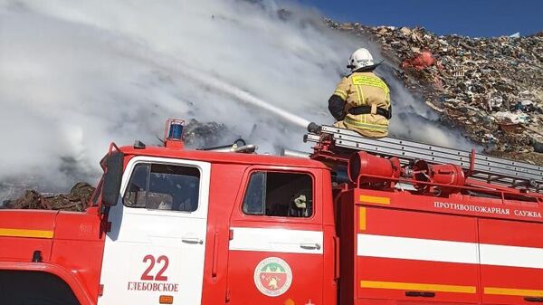 Пожар на мусорном полигоне в Краснодарском крае